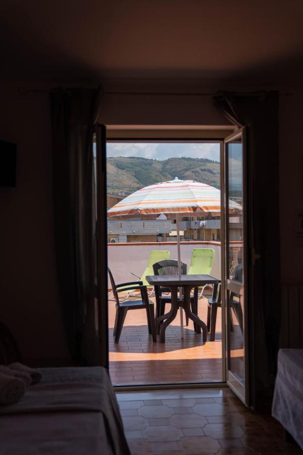 Queen'S Bed & Breakfast Grisolia Exteriér fotografie